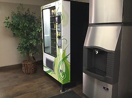 Super 8 by Wyndham Lantana West Palm Beach