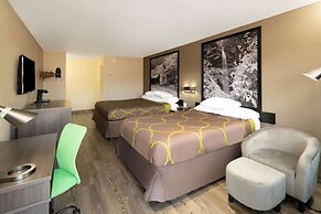 Super 8 by Wyndham Cleveland