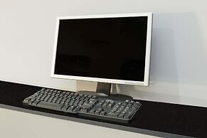 Super 8 by Wyndham Mt Hope Hamilton Intl Arpt ON