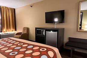 Super 8 by Wyndham Bellefontaine