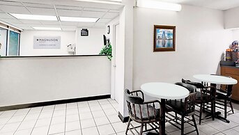 Magnuson Hotel Jacksonville Downtown