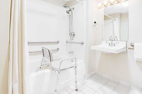 Super 8 by Wyndham Springfield/Battlefield