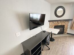Pinetop Studio Suites