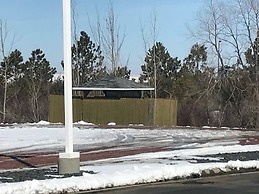 Selby Motel
