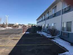 Selby Motel