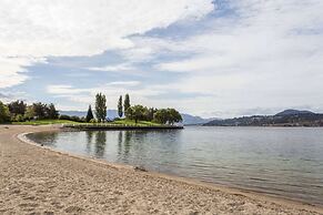 Super 8 by Wyndham Kelowna BC