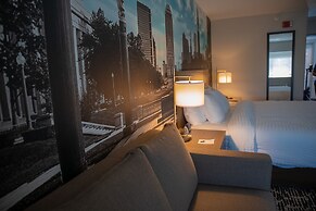 Clarion Pointe Indianapolis Airport