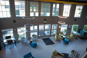 Clarion Pointe Indianapolis Airport