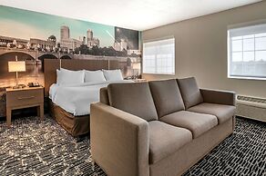 Clarion Pointe Indianapolis Airport