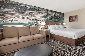 Clarion Pointe Indianapolis Airport