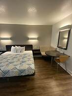 Motel 6 Manchester, TN