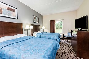 Super 8 by Wyndham Mars/Cranberry/Pittsburgh Area