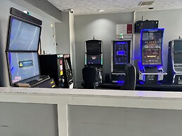 Kings Inn By OYO Calumet Park I-57