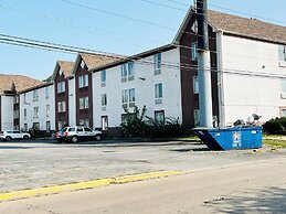 Kings Inn By OYO Calumet Park I-57