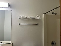 Kings Inn By OYO Calumet Park I-57