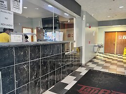 Kings Inn By OYO Calumet Park I-57