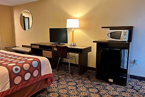 Super 8 by Wyndham Evansville North
