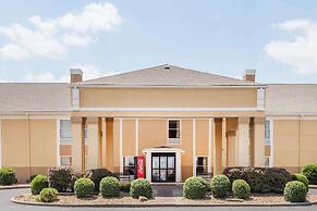 Super 8 by Wyndham Evansville North