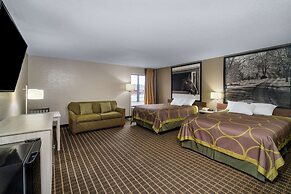 Super 8 by Wyndham Shepherdsville / Louisville South I65