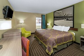 Super 8 by Wyndham Shepherdsville / Louisville South I65