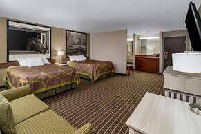 Super 8 by Wyndham Shepherdsville / Louisville South I65