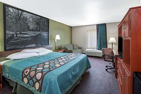 Super 8 by Wyndham Shepherdsville / Louisville South I65