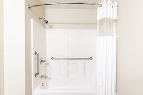 Super 8 by Wyndham Liverpool/Clay/Syracuse Area