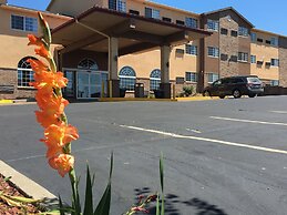 Super 8 by Wyndham Kansas City