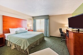 AmericInn by Wyndham Des Moines Airport