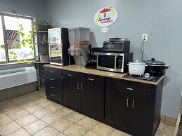 Super 8 by Wyndham Kokomo