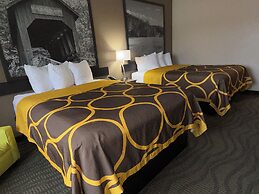 Super 8 by Wyndham Kokomo