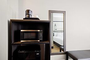 Super 8 by Wyndham Thunder Bay