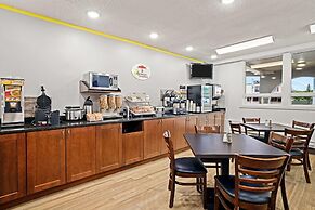 Super 8 by Wyndham Thunder Bay