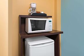 Super 8 by Wyndham Thunder Bay