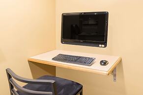 Super 8 by Wyndham Thunder Bay