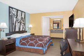 Super 8 by Wyndham Sarasota Near Siesta Key