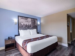 Super 8 by Wyndham Toronto East ON