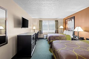 Super 8 by Wyndham Jefferson