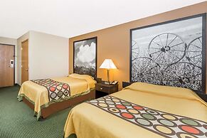 Super 8 by Wyndham Jefferson