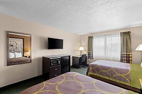 Super 8 by Wyndham Jefferson