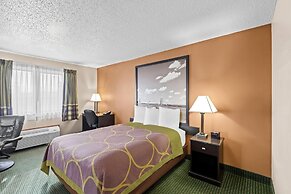 Super 8 by Wyndham Jefferson