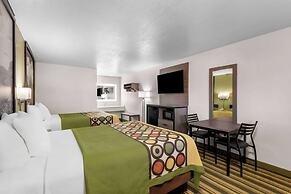 Super 8 by Wyndham Pleasanton