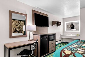 Super 8 by Wyndham Pleasanton