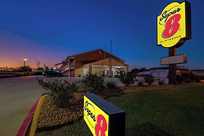 Super 8 by Wyndham Pleasanton