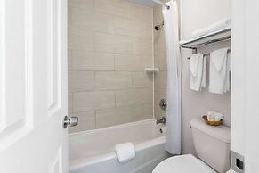 Super 8 by Wyndham Pleasanton