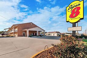 Super 8 by Wyndham Pleasanton