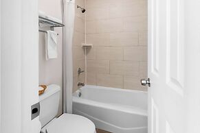 Super 8 by Wyndham Pleasanton