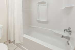 Super 8 by Wyndham Edmonton/West