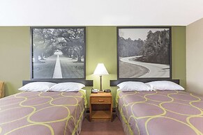 Super 8 by Wyndham Tallulah LA
