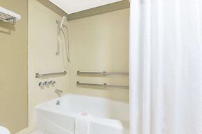 Super 8 by Wyndham Tallulah LA